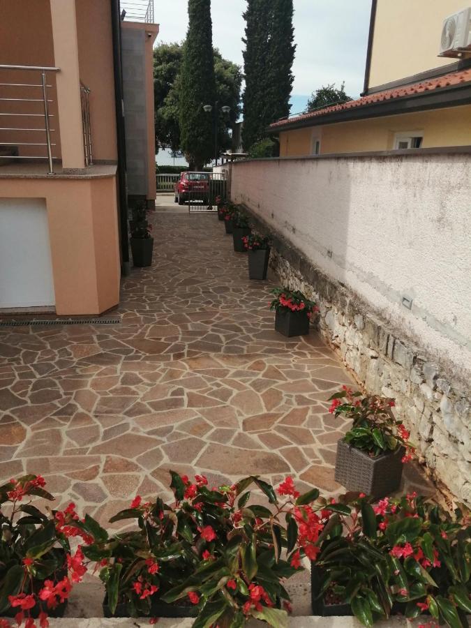 Apartments Villa Nona Umag Luaran gambar
