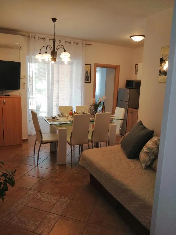Apartments Villa Nona Umag Luaran gambar
