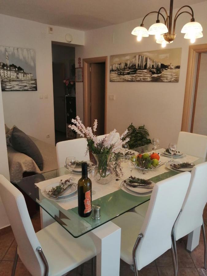 Apartments Villa Nona Umag Luaran gambar