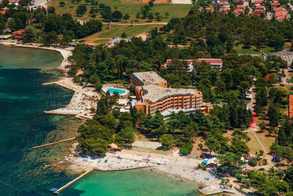 Apartments Villa Nona Umag Luaran gambar