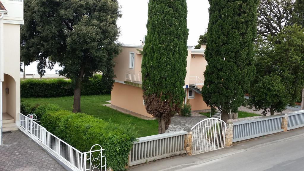 Apartments Villa Nona Umag Luaran gambar