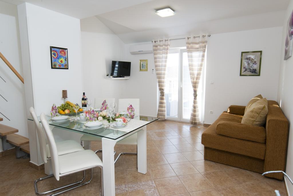Apartments Villa Nona Umag Luaran gambar