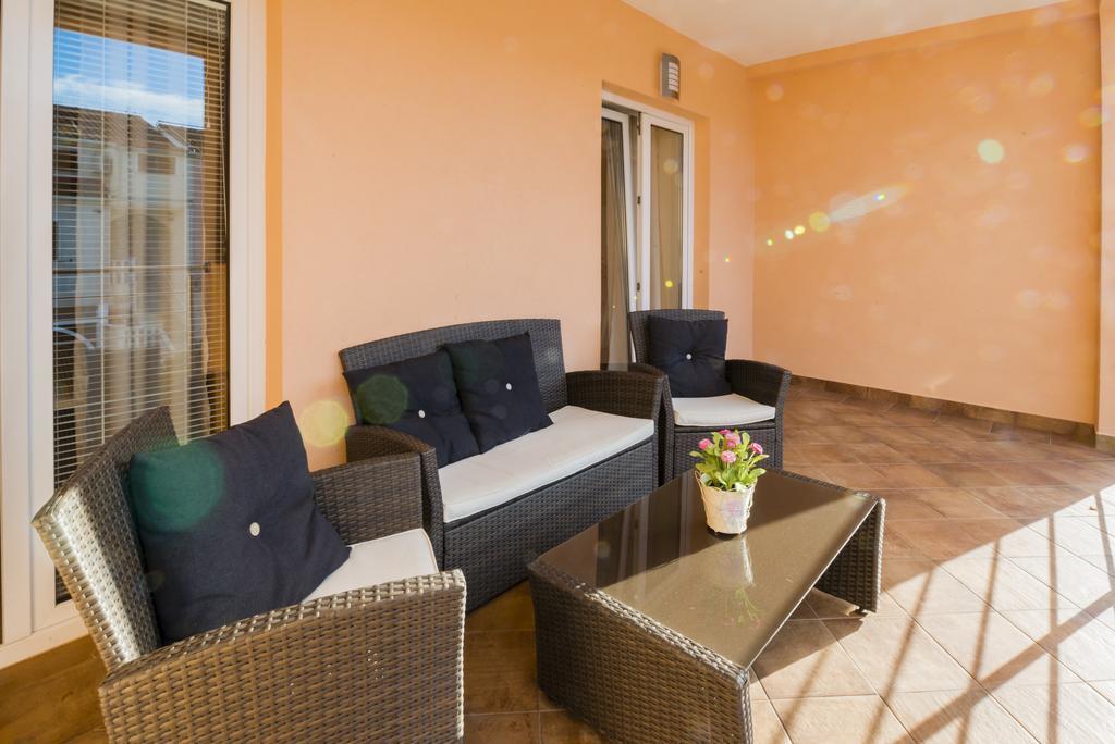 Apartments Villa Nona Umag Luaran gambar